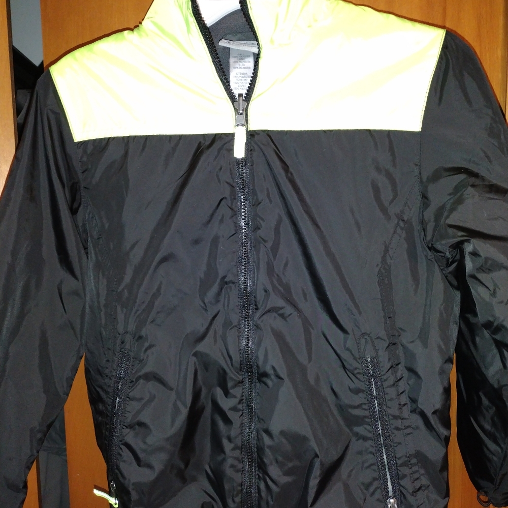 Child Youth Champion Jacket Windbreaker Size 8-10 Black and neon green - Picture 1 of 5